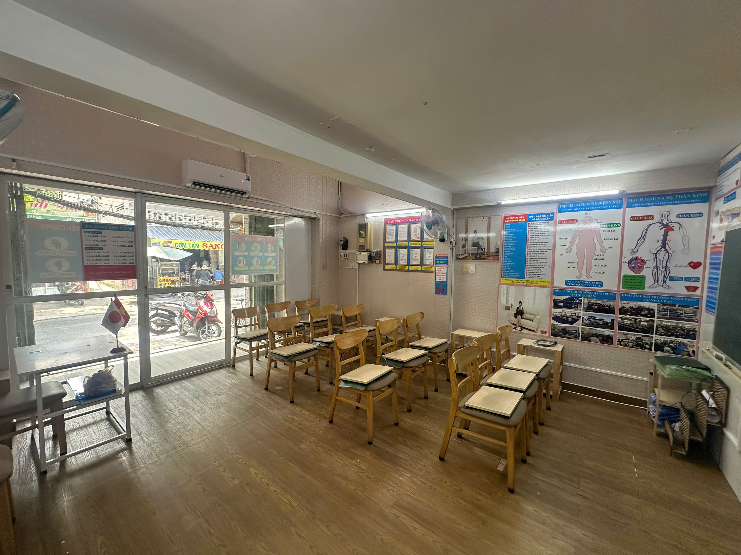 Không gian cộng đồng tại showroom Bình Thạnh