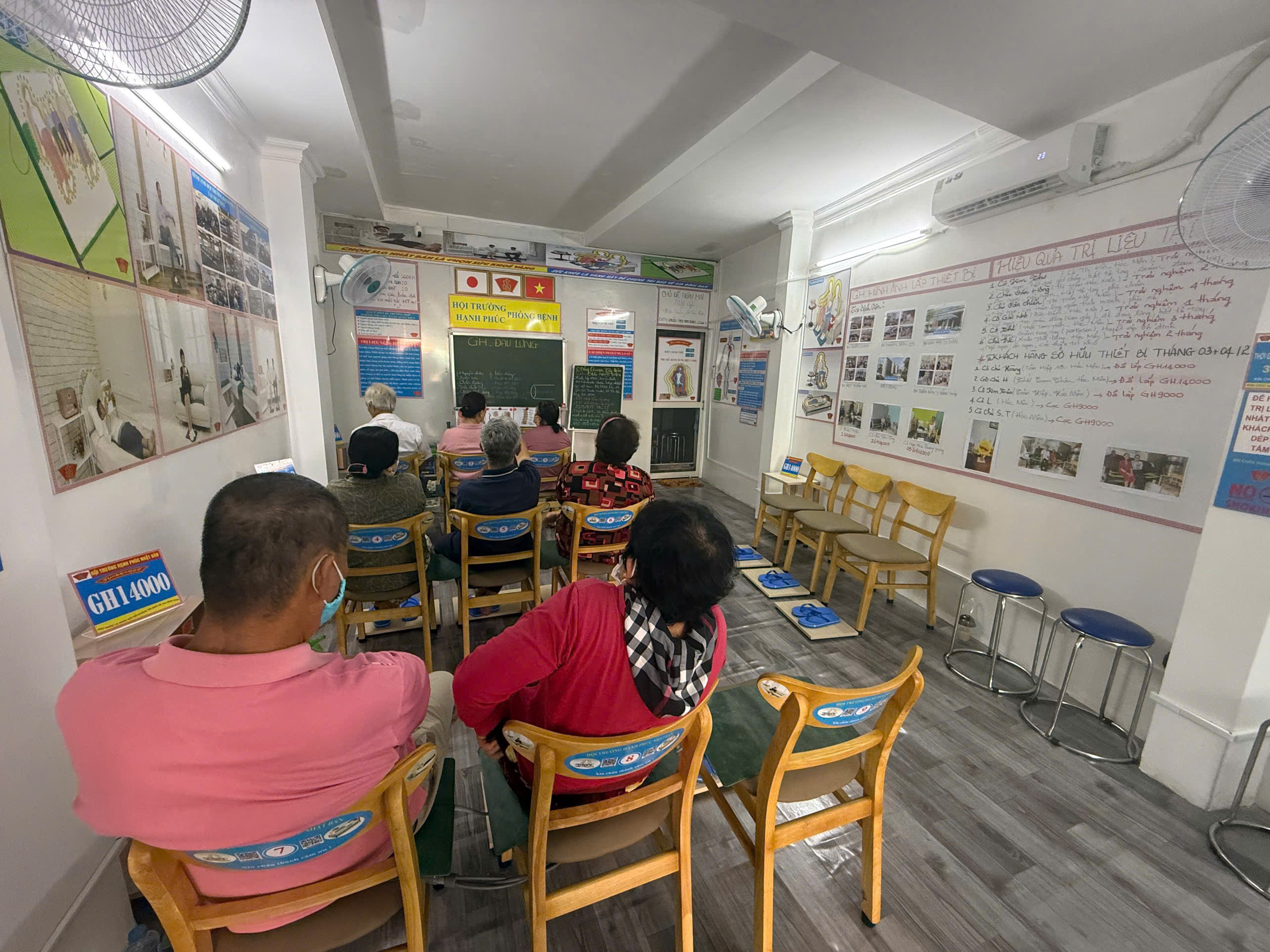 Không gian cộng đồng tại showroom