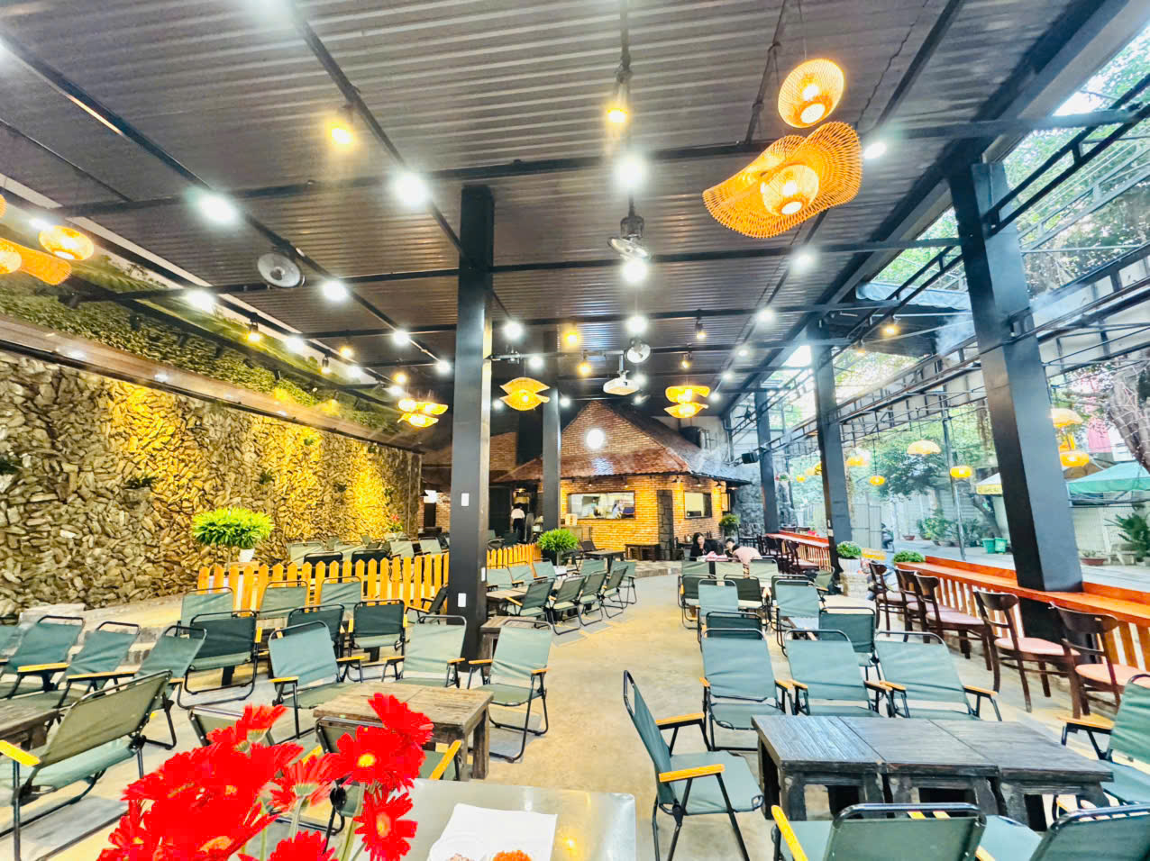 Góc check-in Sóc Coffee Tân Phú